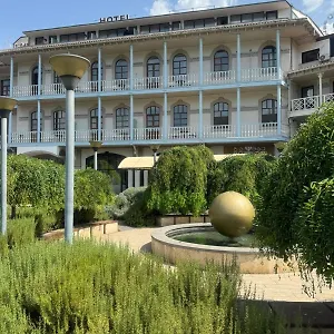 فندق Beka Palace, تبليسي